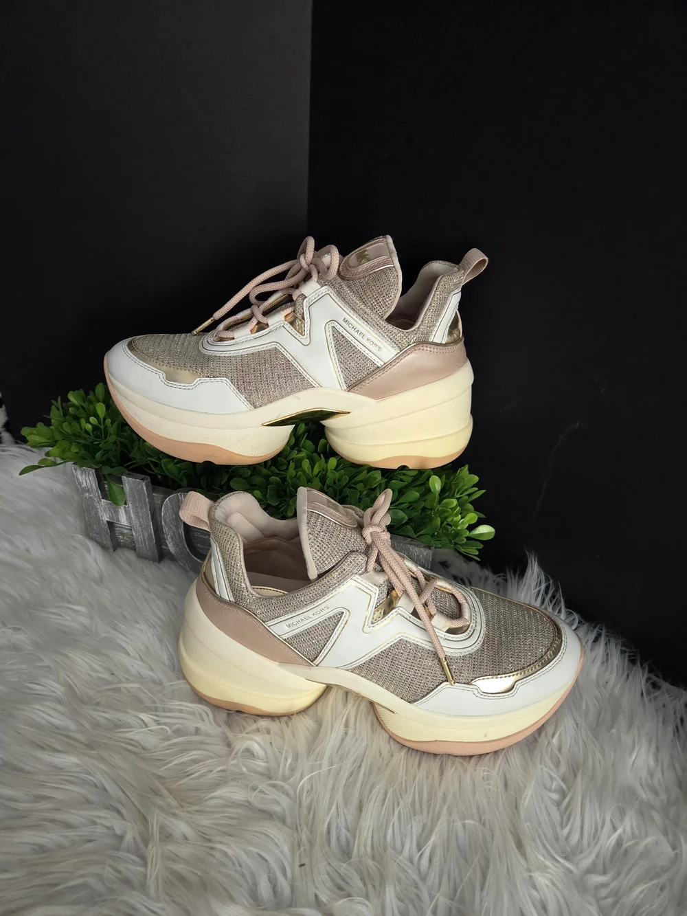 Michael Kors Olympia Women's Pink, White, Gold Platform Trainer Sneakers. Size 9
